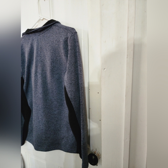 🤴👕 NHL Blackhawks Zip-Up Jacket in size Men's Medium - Picture 9 of 11